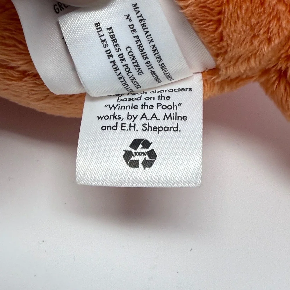 Disney tigger sit